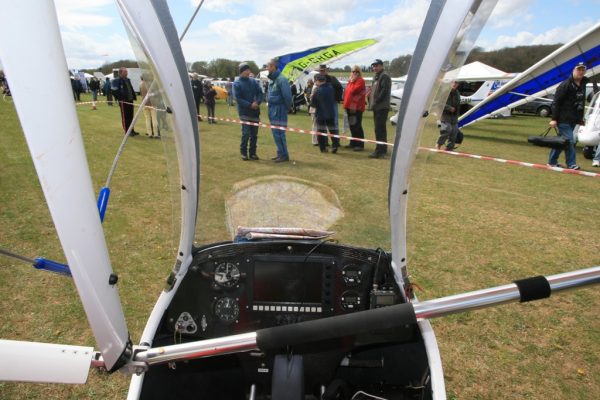 PulsR microlight review - eyebrows