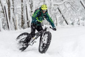 The second edition of Europe’s first Snow Bike Festival will take place in GSTAAD from January 22 – 24, 2016 and will feature a 3 Day Stage Race, Eliminator Night Race, Fun Ride, Snow Bike Party & Fat Bike EXPO. Photo by: SNOW BIKE FESTIVAL/Stephan Boegli